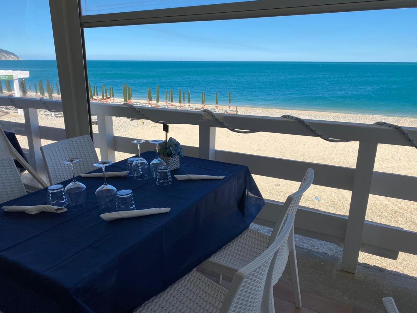B&B Direttamente Sul Mare Da Antonino Mattinata Extérieur photo