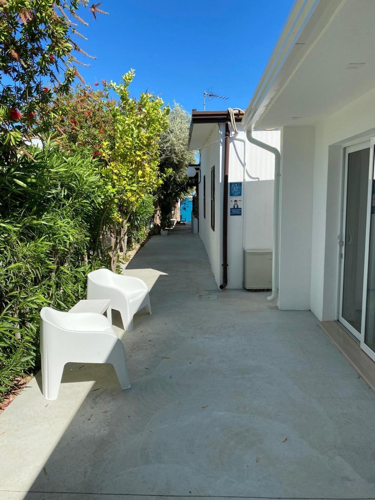 B&B Direttamente Sul Mare Da Antonino Mattinata Extérieur photo